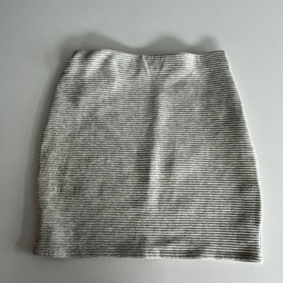 Wilfred Free Mini Skirt - Picture 2 of 2